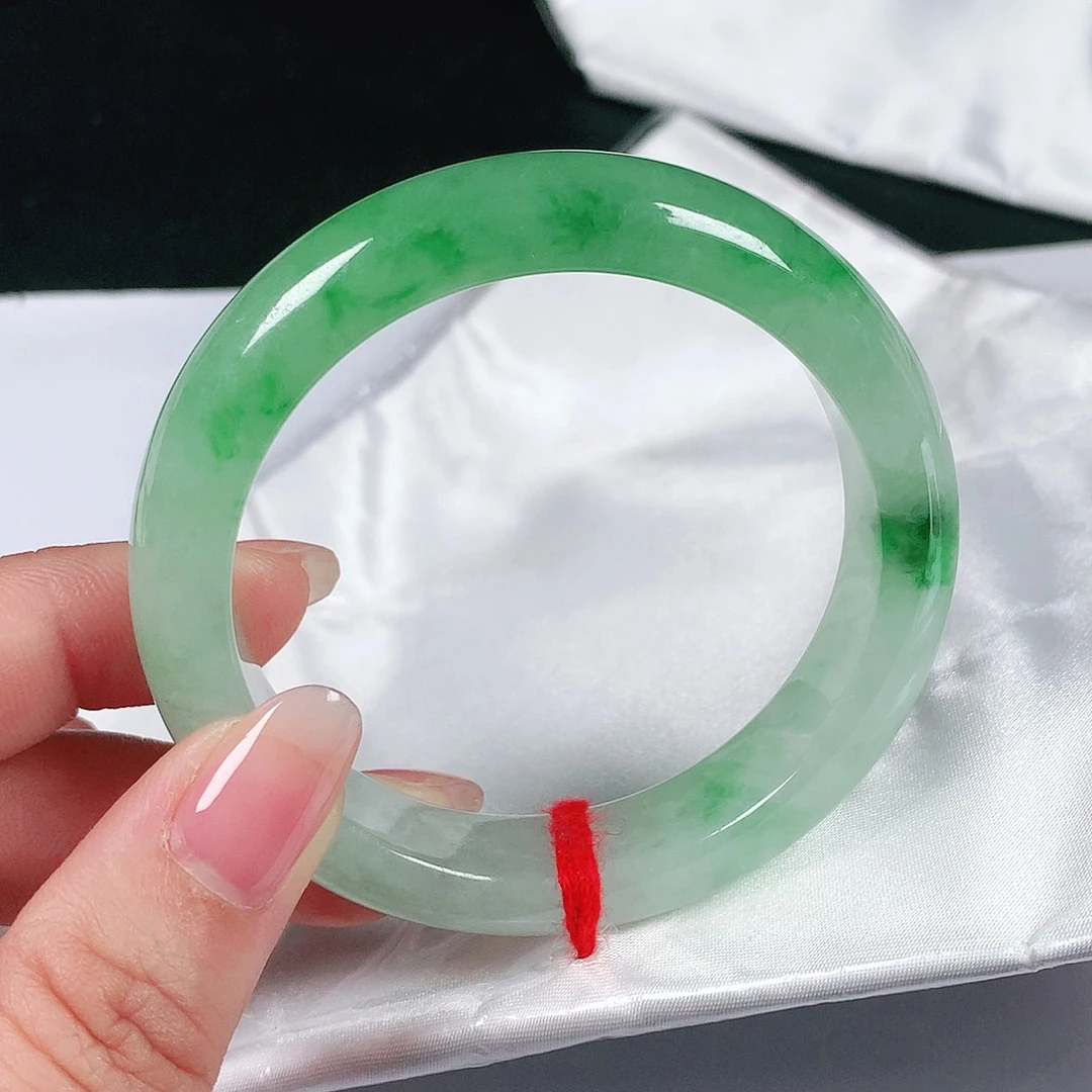 翡翠手镯未镶嵌54圈1868