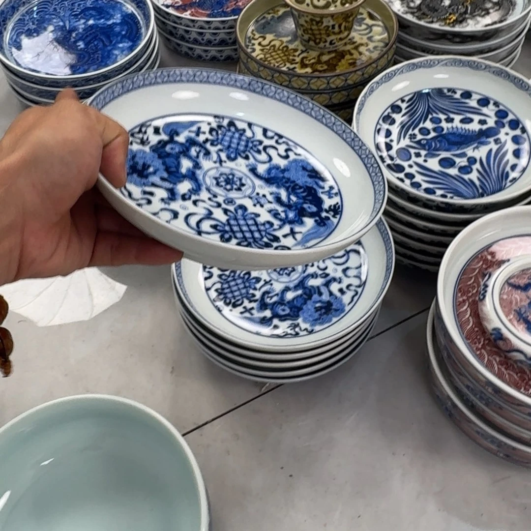 摆件青花狮子大壶承