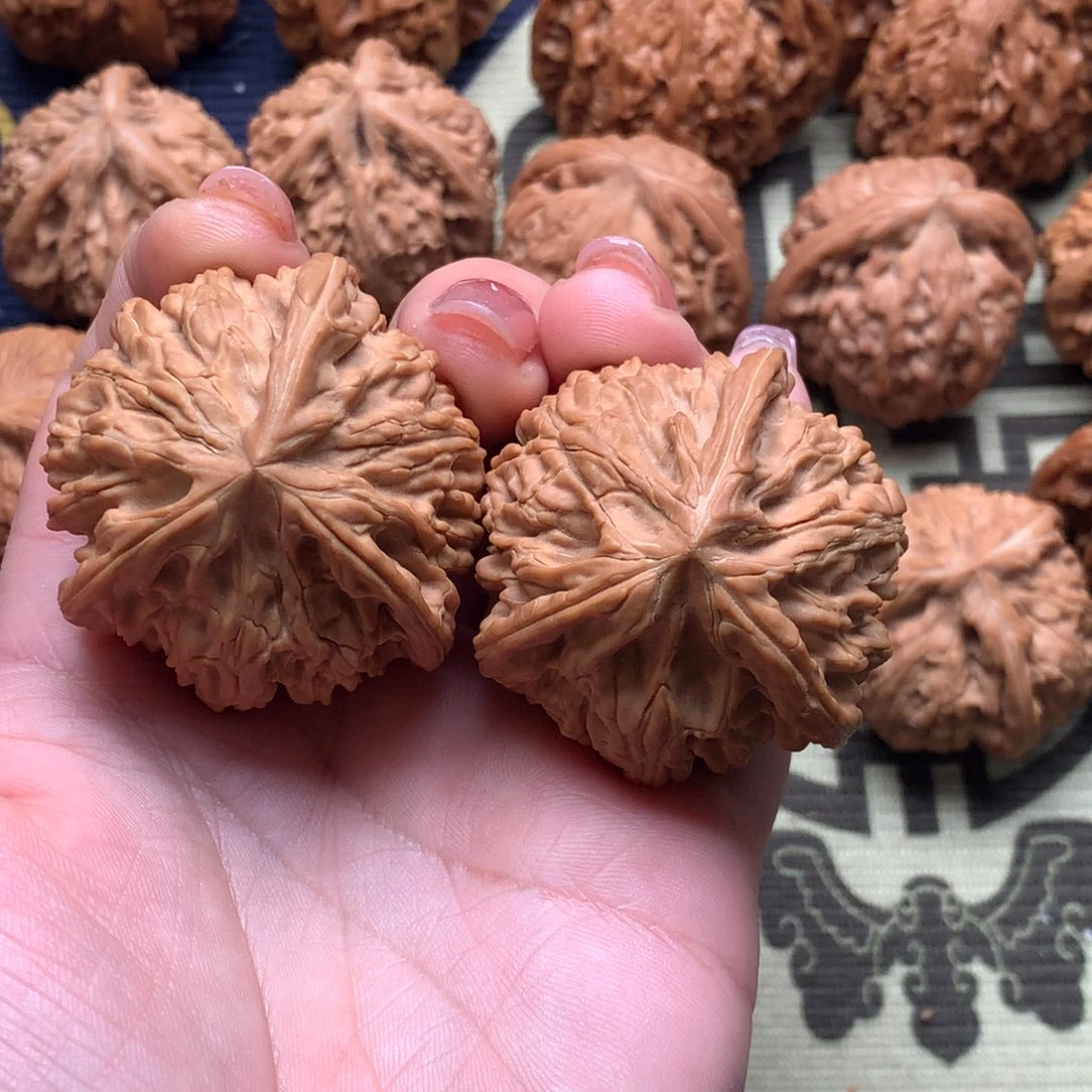 文玩核桃吊坠随**欲文山40