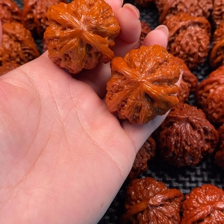 文玩核桃吊坠粗筋c17