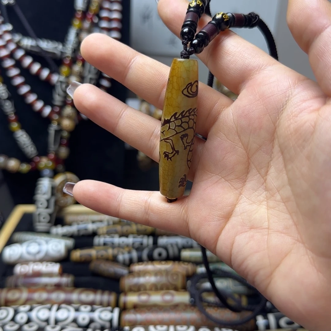 玛瑙/玉髓合金颈饰