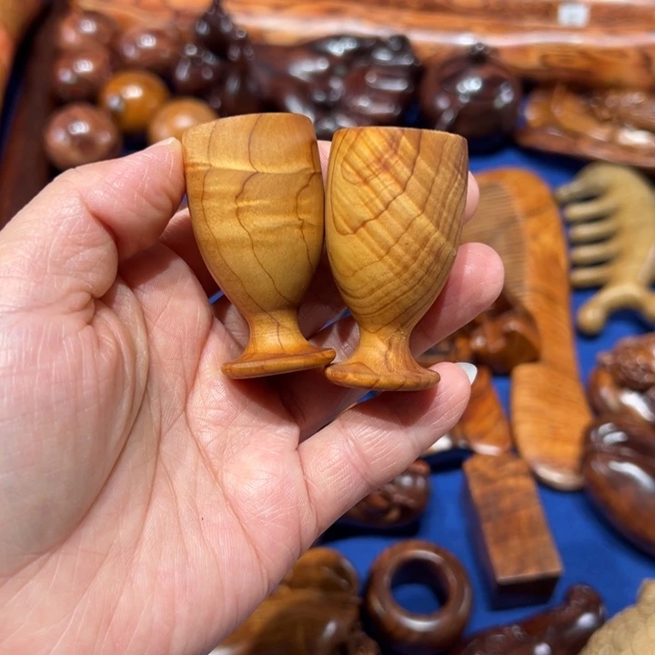 木太行崖柏水波纹一口杯5x2.8一个