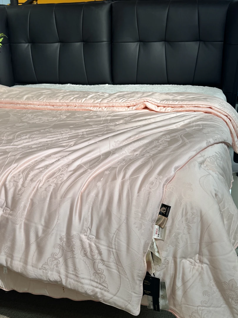 高端轻奢秋冬加厚新款冬被 婚庆被 春秋被 立体被 子母被