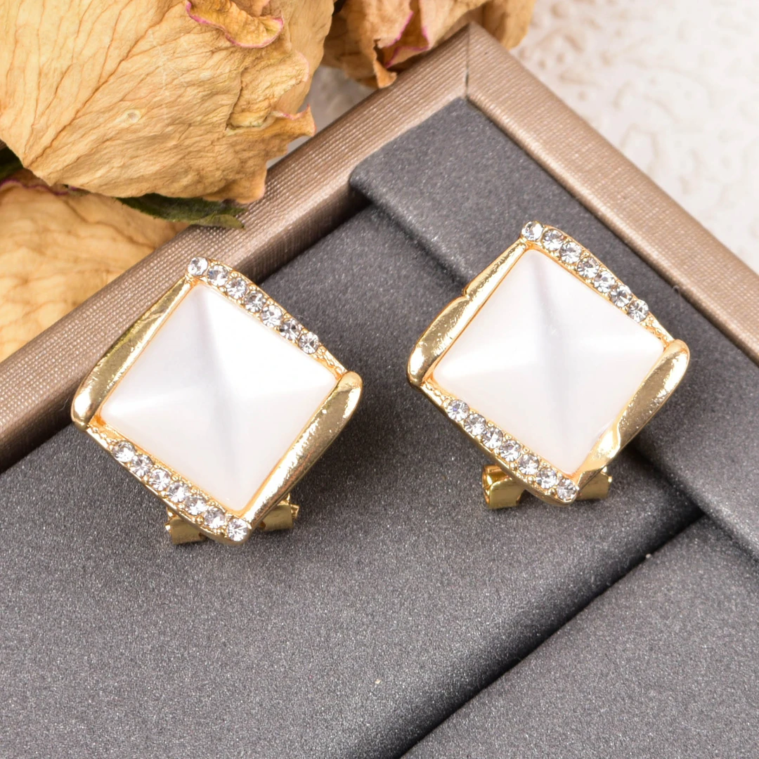 铜合金耳饰 高级感几何菱形耳钉简约耳钉网红爆款耳饰女N1222