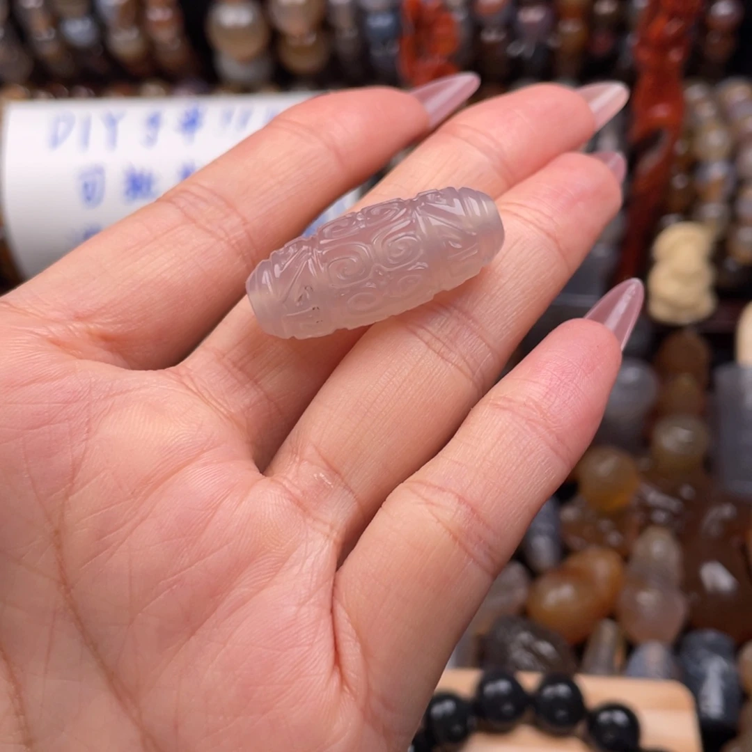 玛瑙/玉髓未镶嵌珠宝奇石