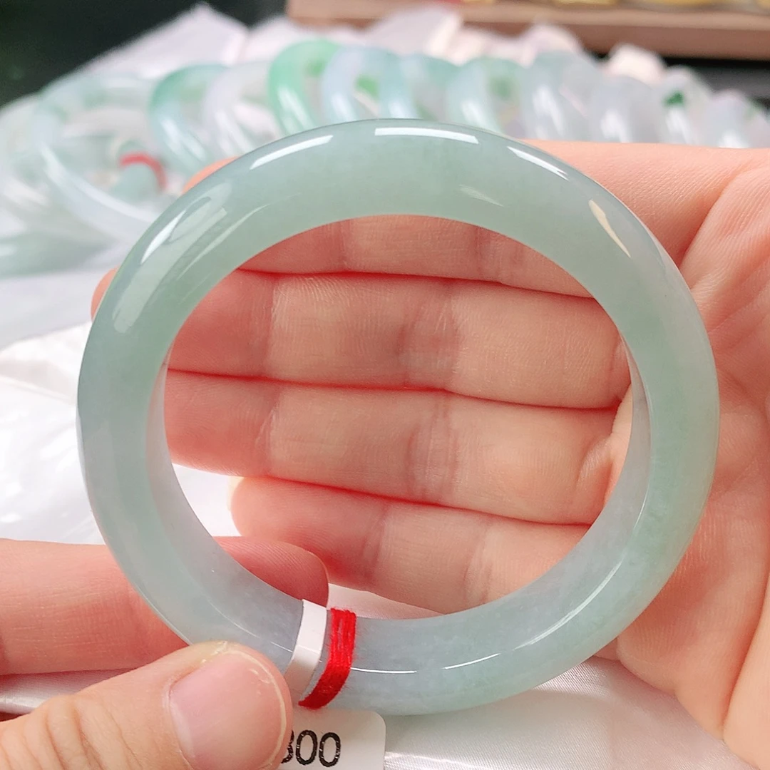 翡翠未镶嵌手镯缅甸A货翡翠手镯