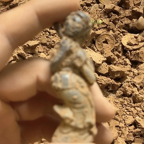 瓷片瓷器紫砂壶摆件