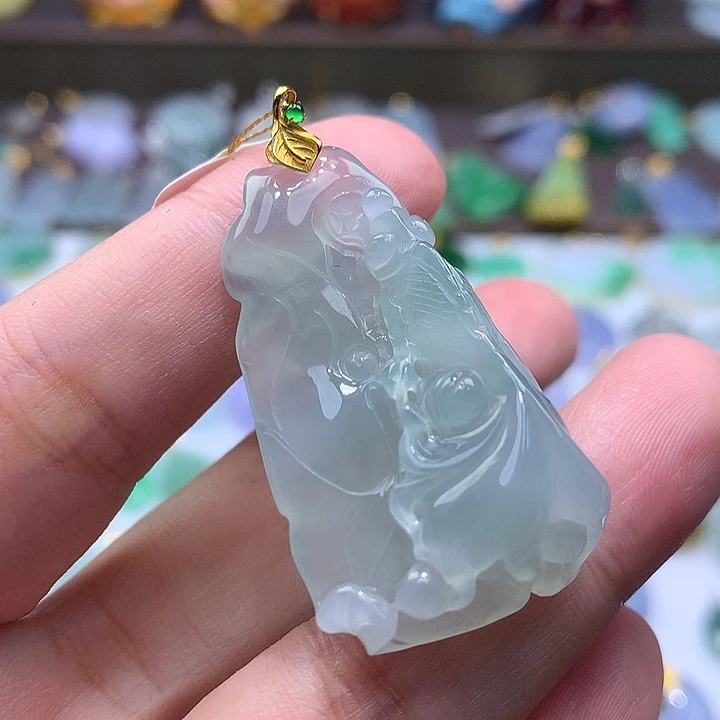 翡翠未镶嵌颈饰翡翠