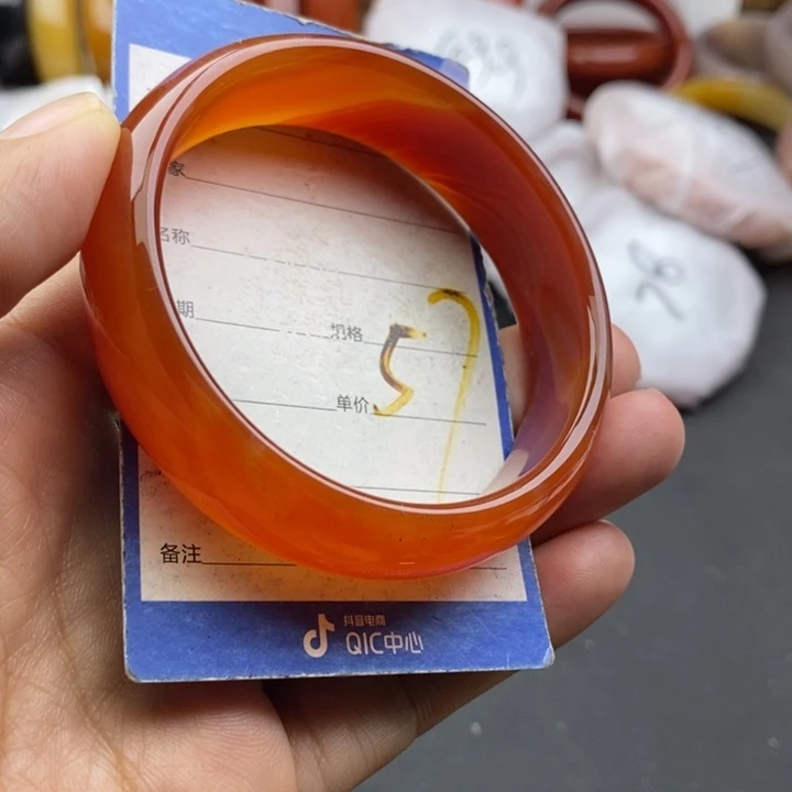 石英质玉未镶嵌手镯