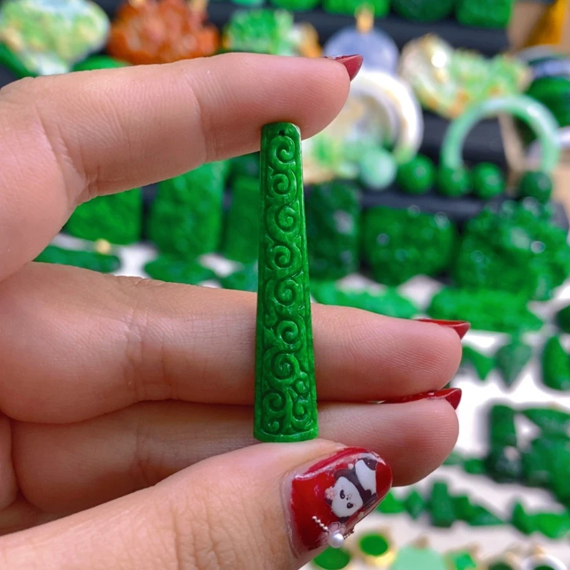 【闪购商品】翡翠未镶嵌颈饰吊坠