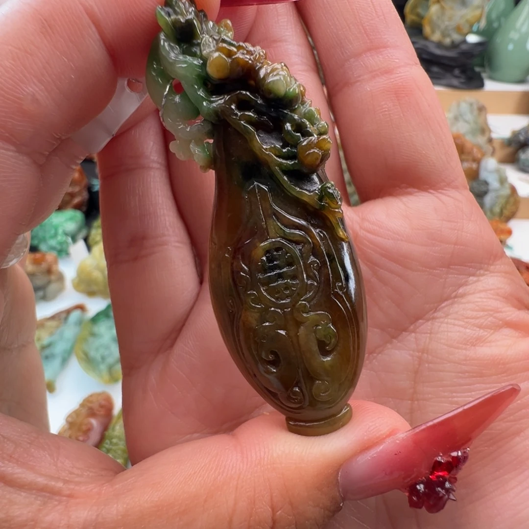 未镶嵌挂件翡翠天然缅甸