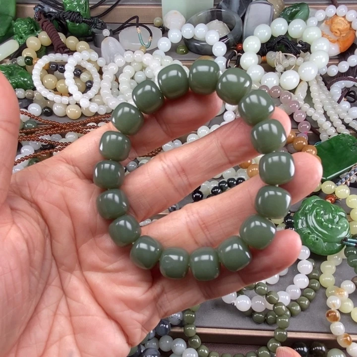 我***哥和田玉未镶嵌挂件