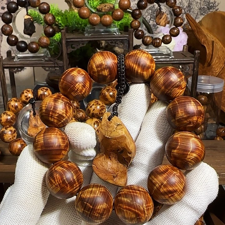 阳***亿柏木无事牌太行崖柏微瑕2.0龙胆闪