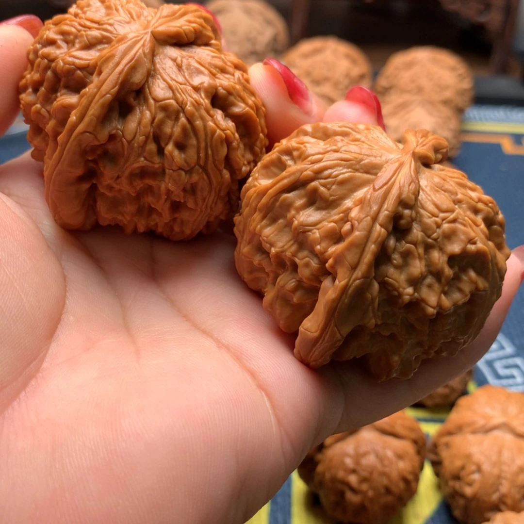 【闪购商品】把件文玩核桃用****6白狮子48