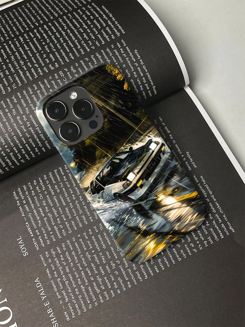 雨中赛车手机壳适用于苹果16promax17华为荣耀vivo小米等