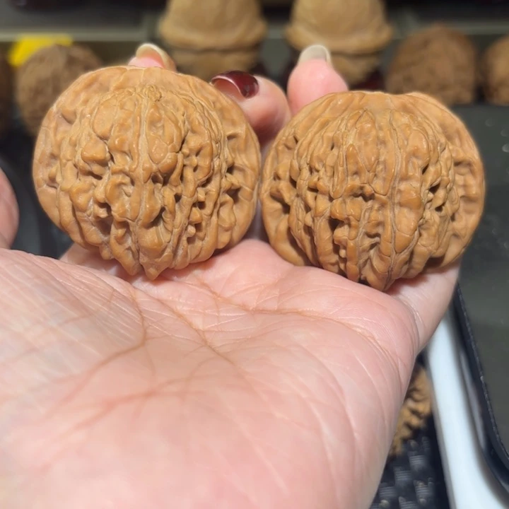 文玩核桃把件44全品四座楼