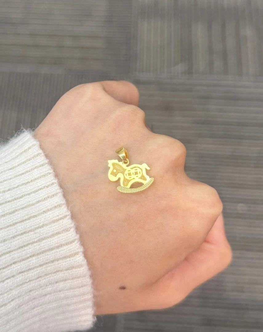 足金999 木马吊坠（马上有钱）