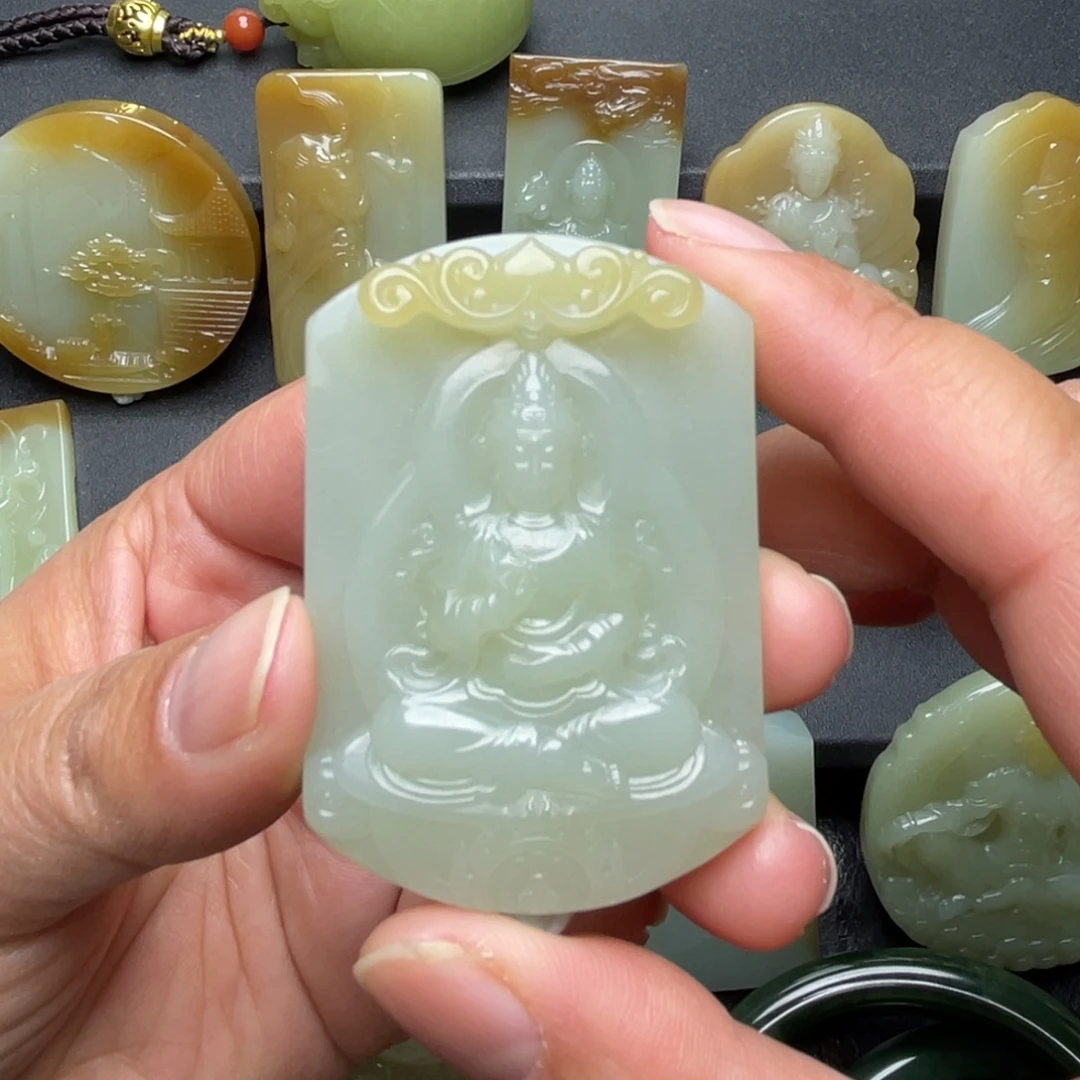 和田玉（糖玉）未镶嵌颈饰