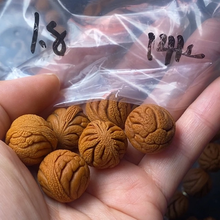吊坠文玩核桃秦岭野生龙纹桃核18