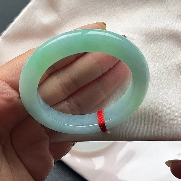 翡翠未镶嵌手镯55