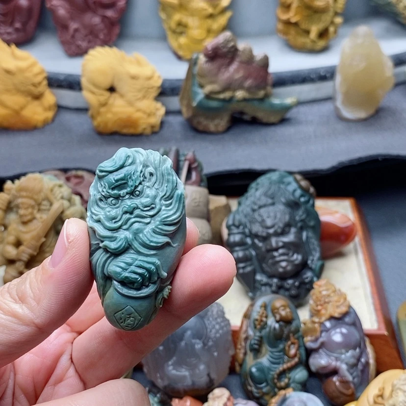【闪购商品】定制石英质玉吊坠未镶嵌