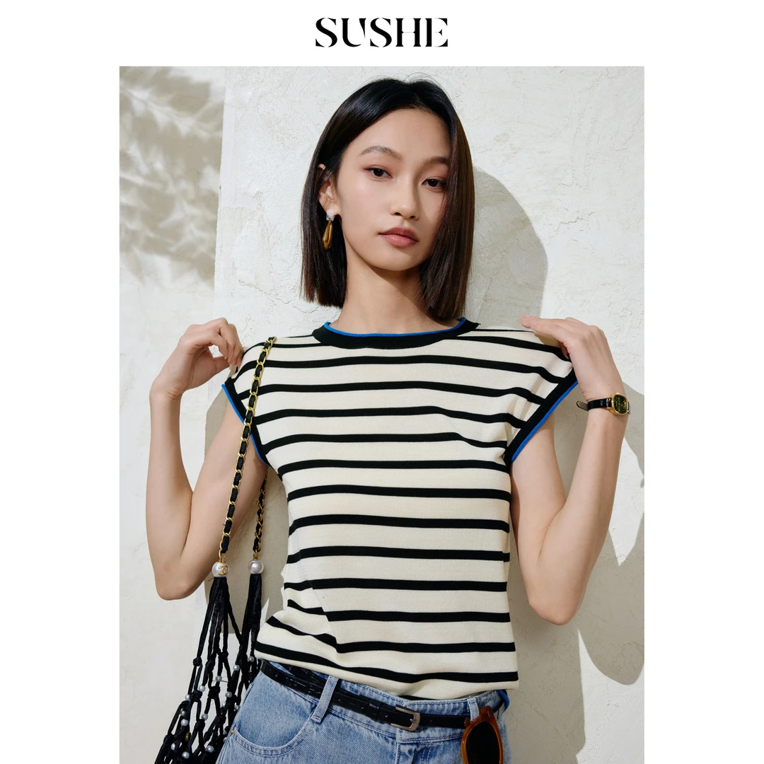 束皙SUSHE 光廊 航海系 100天丝撞色条纹卷边连肩半包袖针织上衣