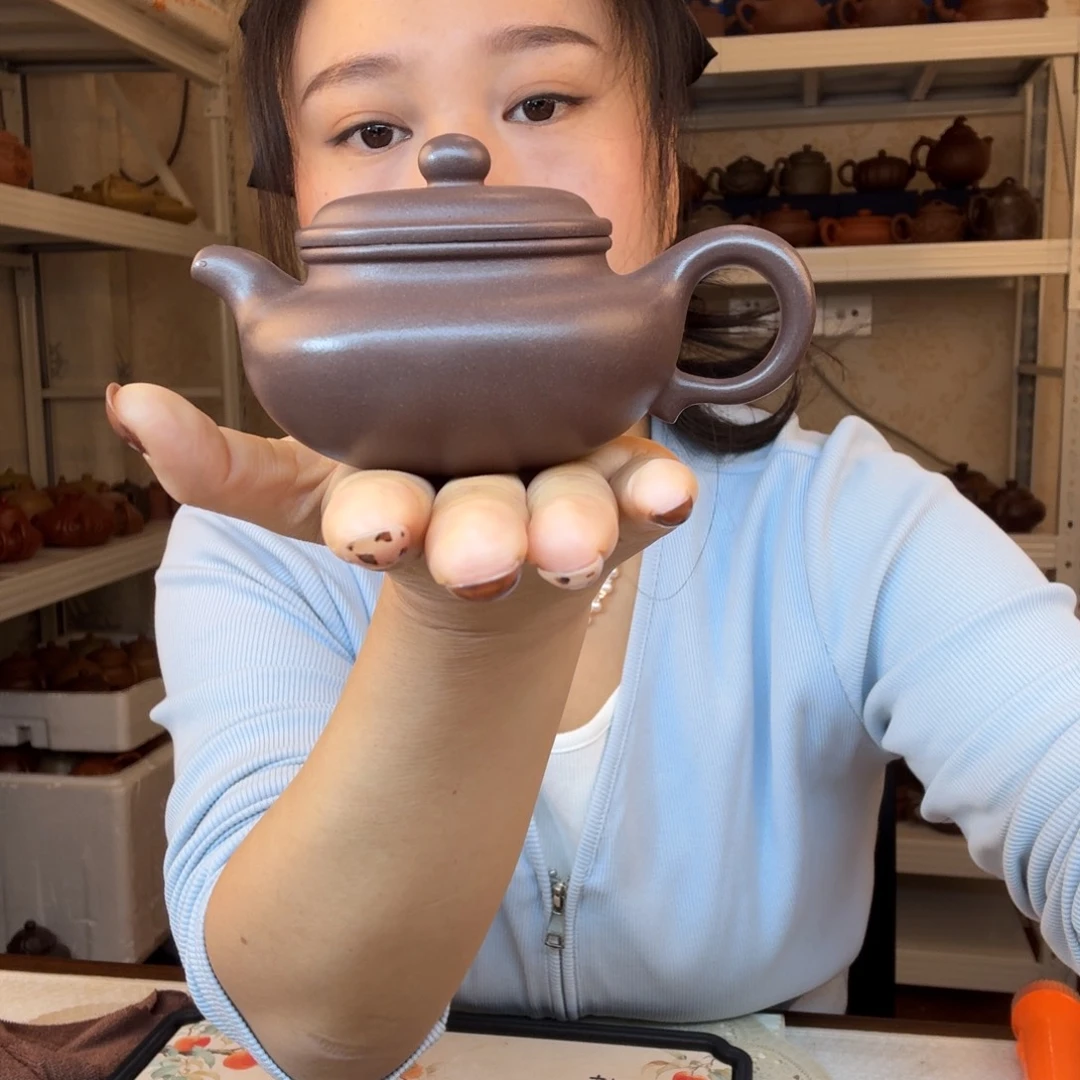 茶壶紫砂精工制作微暇