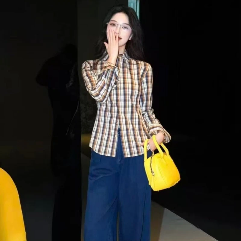 职业阿玛诗官2026春秋季新款格纹衬衣女长袖通勤显瘦法式格子衬衫