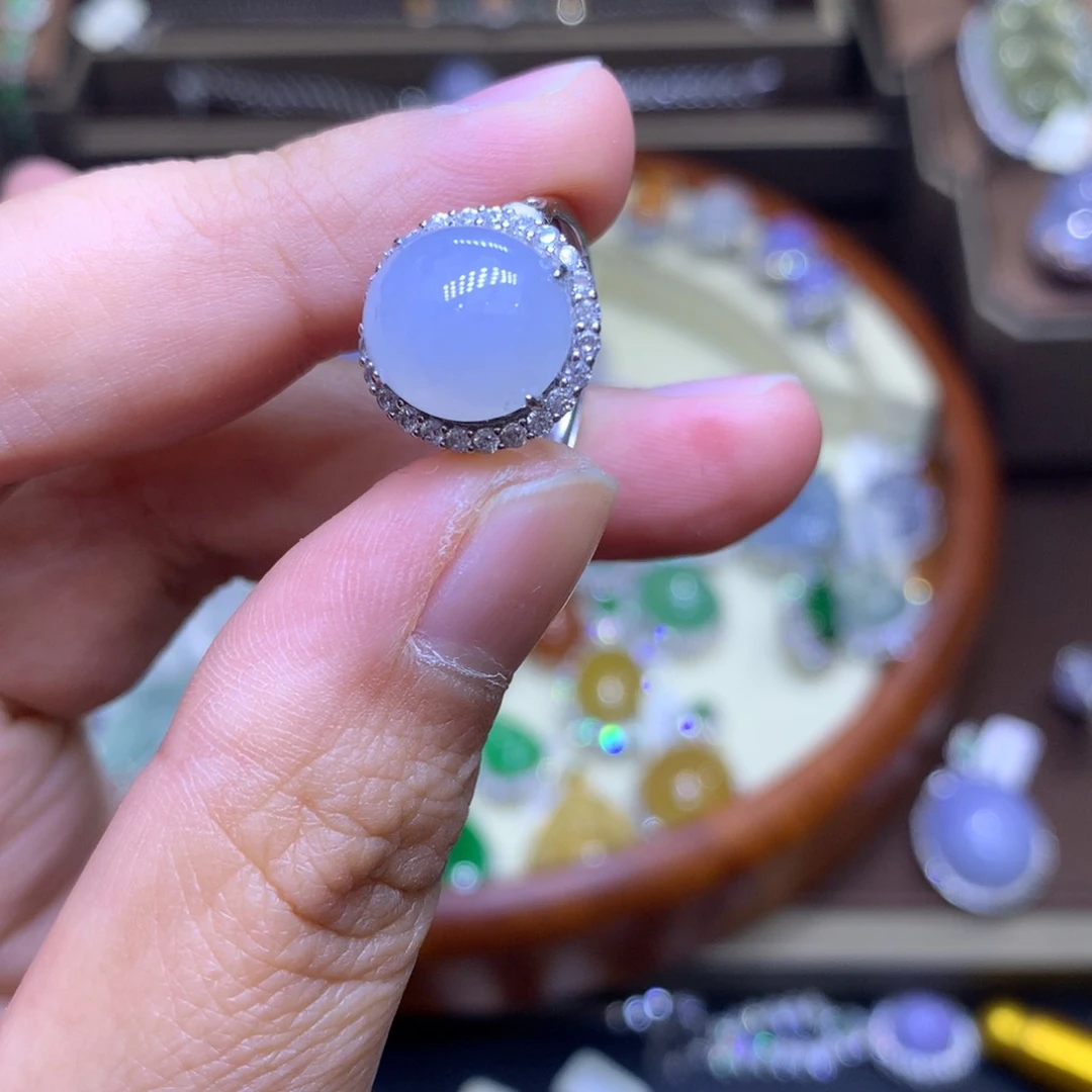 翡翠颈饰银S925镶嵌翡翠吊坠