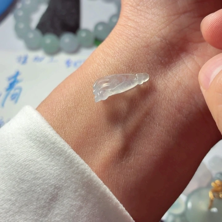 定制翡翠未镶嵌包工