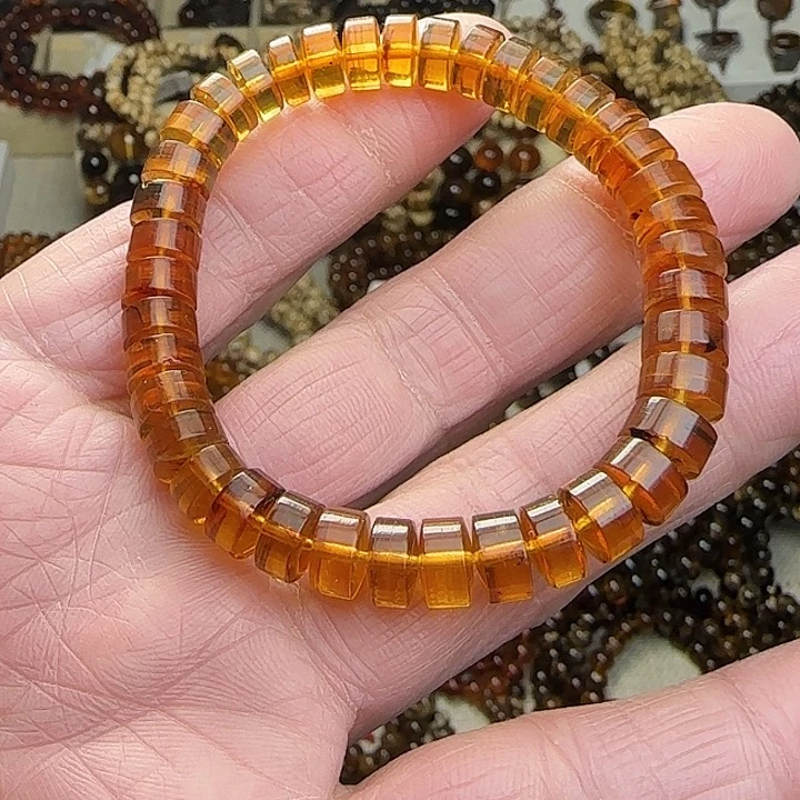 尚***能琥珀未镶嵌颈饰抚顺金珀直切手串