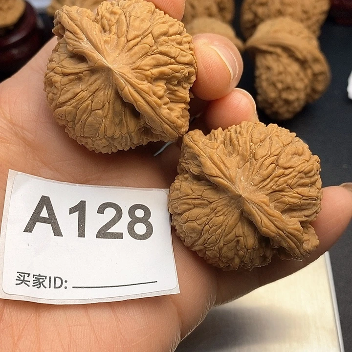 核桃球疆4.4，00000