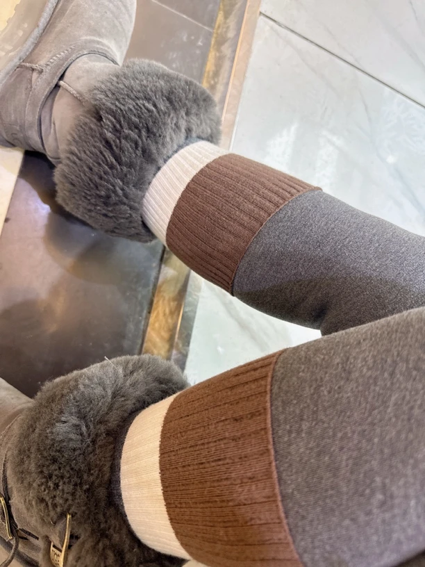 爆款洋气中筒袜子格子