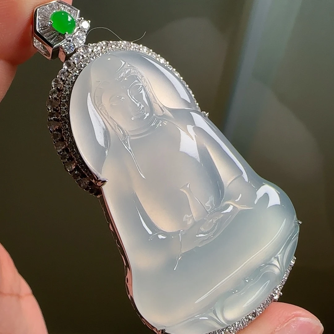 翡翠18K金镶嵌颈饰天然翡翠