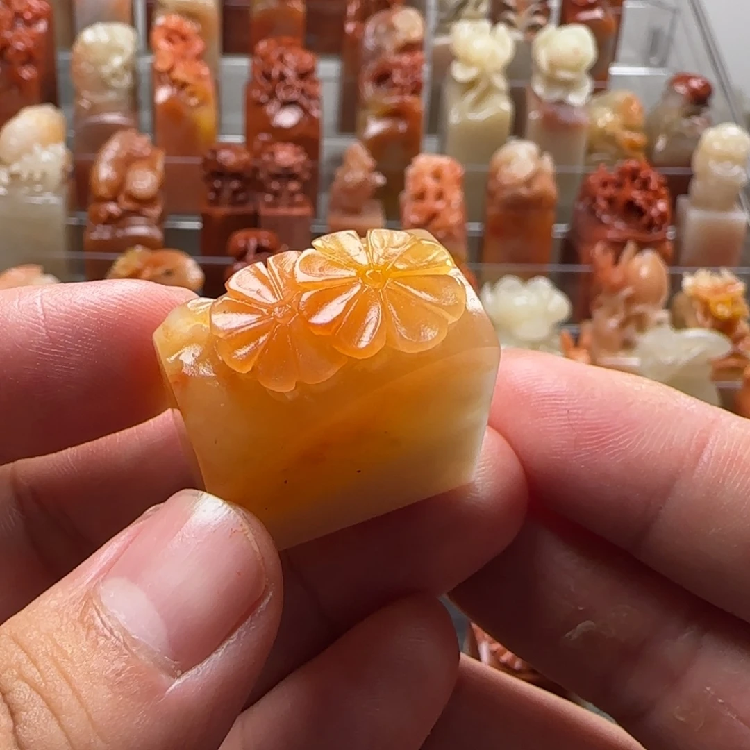 老挝石幸运草 1.6×2.7×2.7