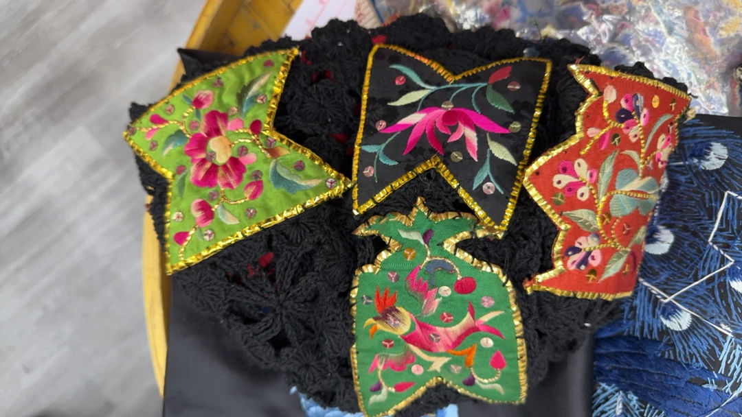 民族风大号三角花纹刺绣布贴复古装饰手工