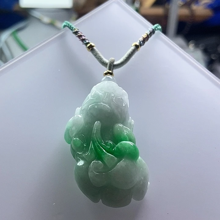 吊坠(赠链)未镶嵌翡翠