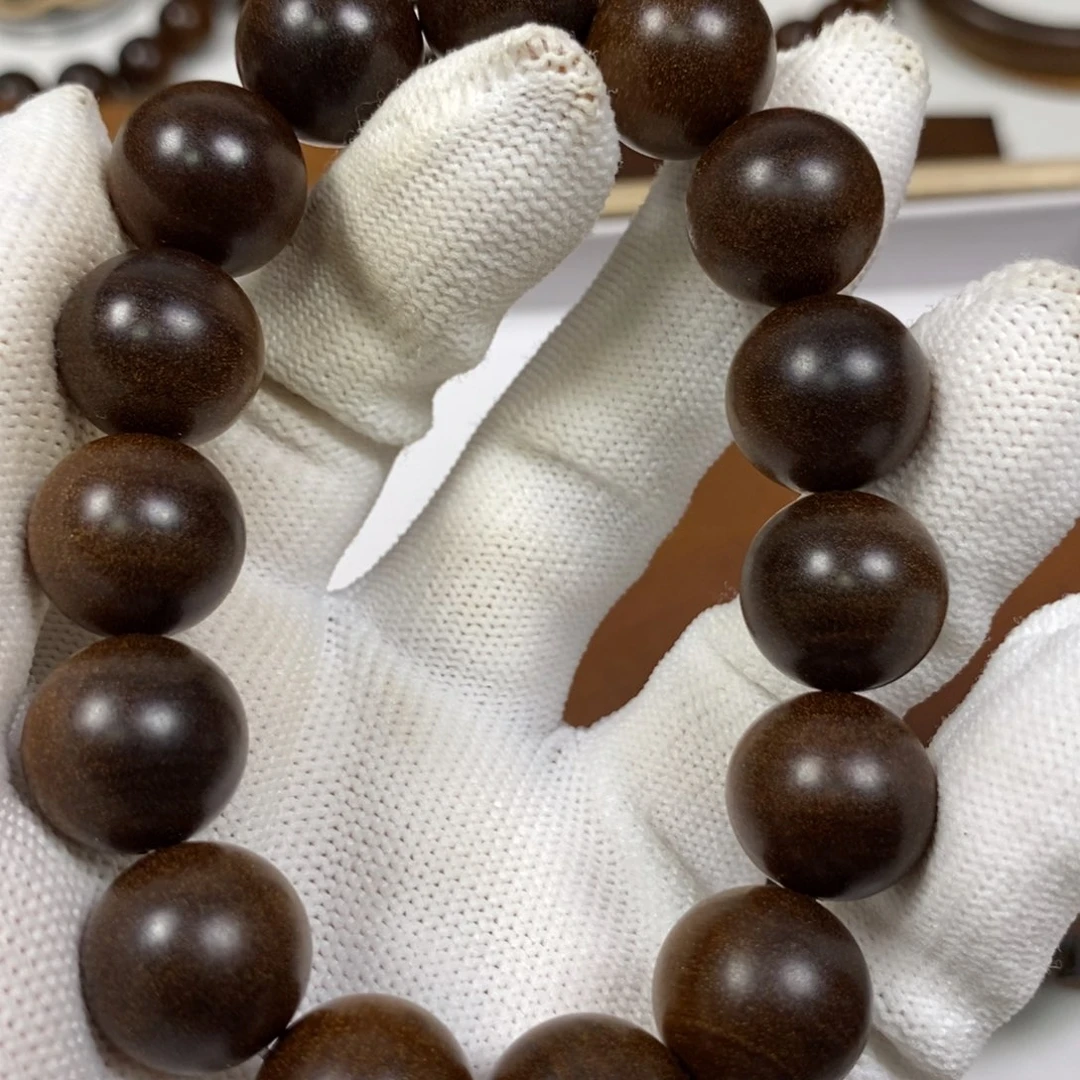 檀香木p****0老山檀香王1.5沉水药香