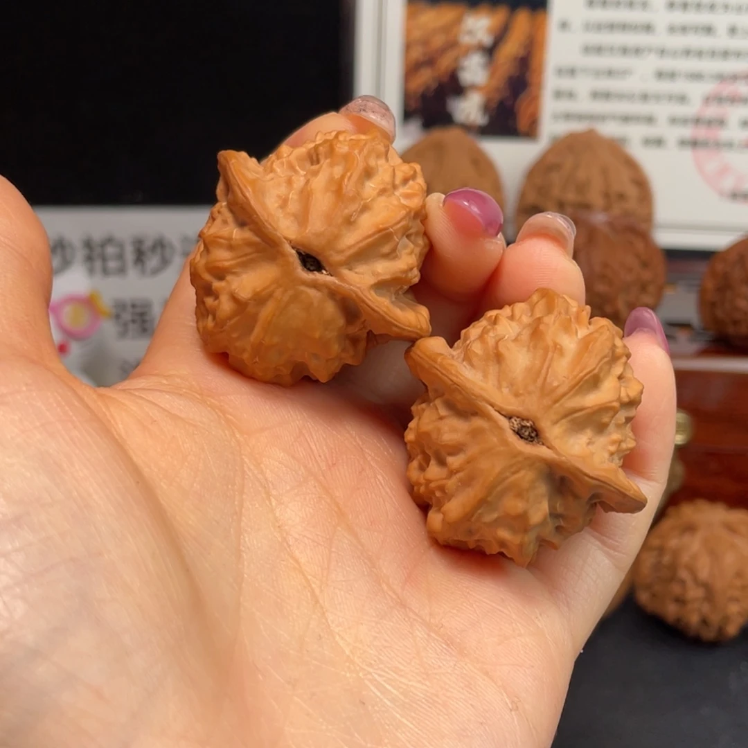 文玩核桃吊坠瓷娃娃36尺