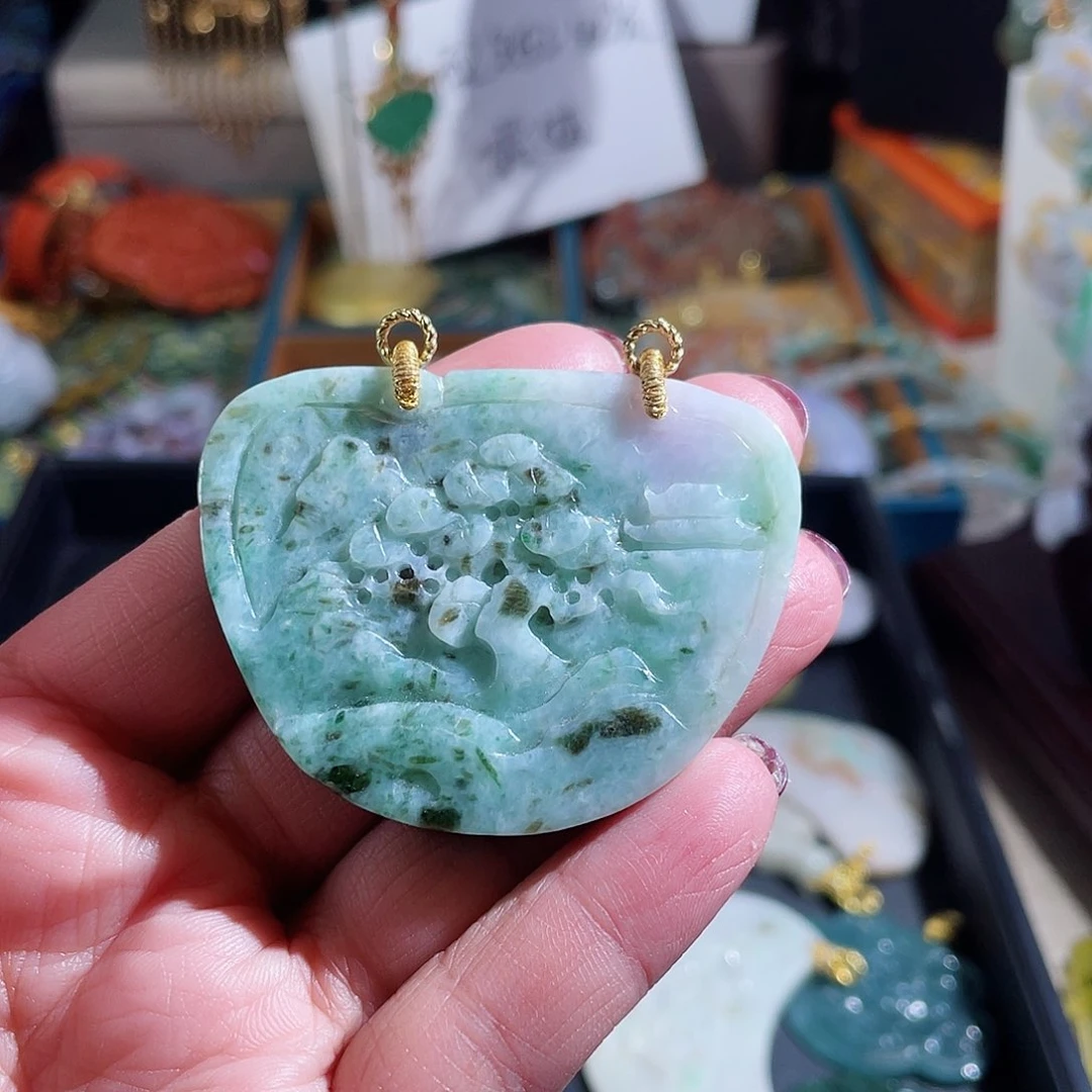 翡翠颈饰未镶嵌翡翠包包锁