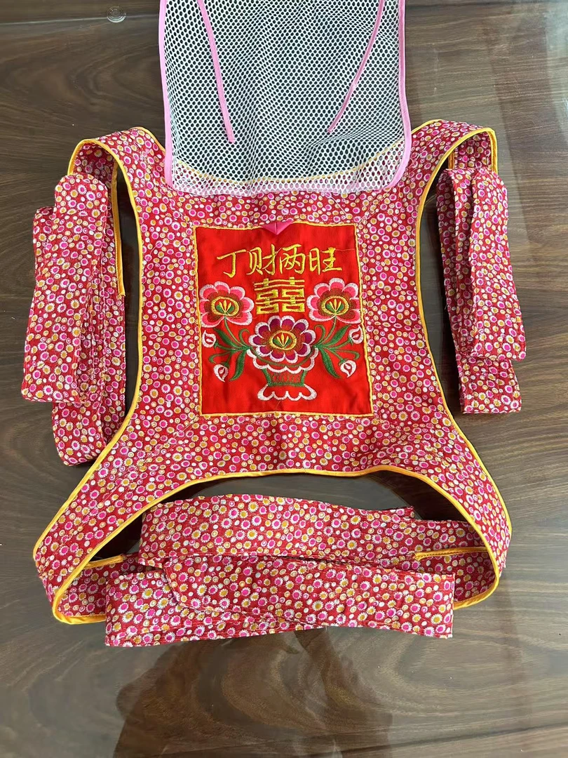 正反布一致 中号红花布 丁财两旺 四爪婴儿背带 广东婴儿背带