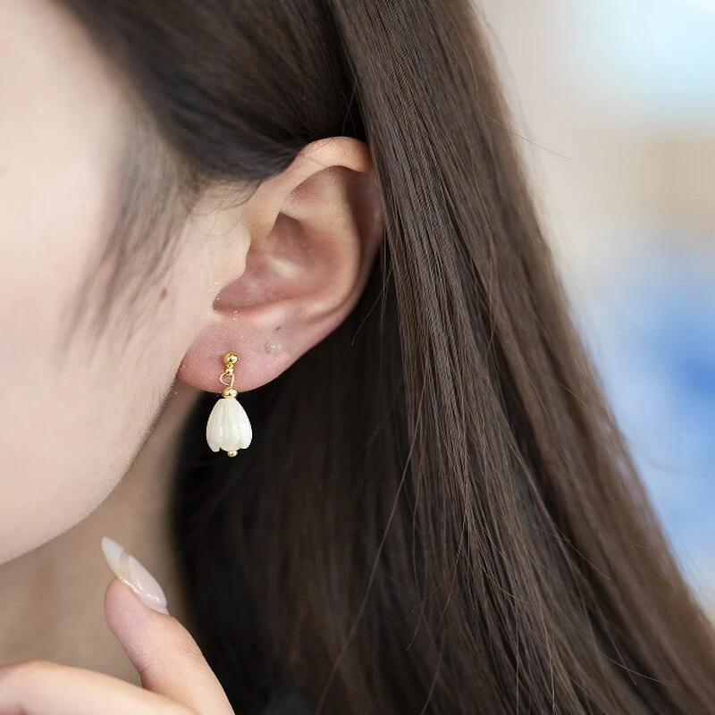 铜合金耳饰 新中式白兰花气质冷淡风耳环女轻奢高级感小众耳钉潮