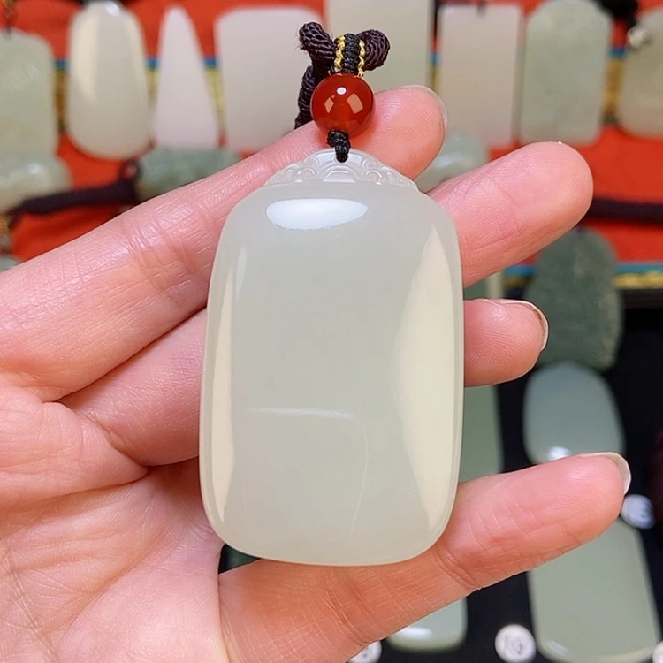 【闪购商品】颈饰未镶嵌和田玉