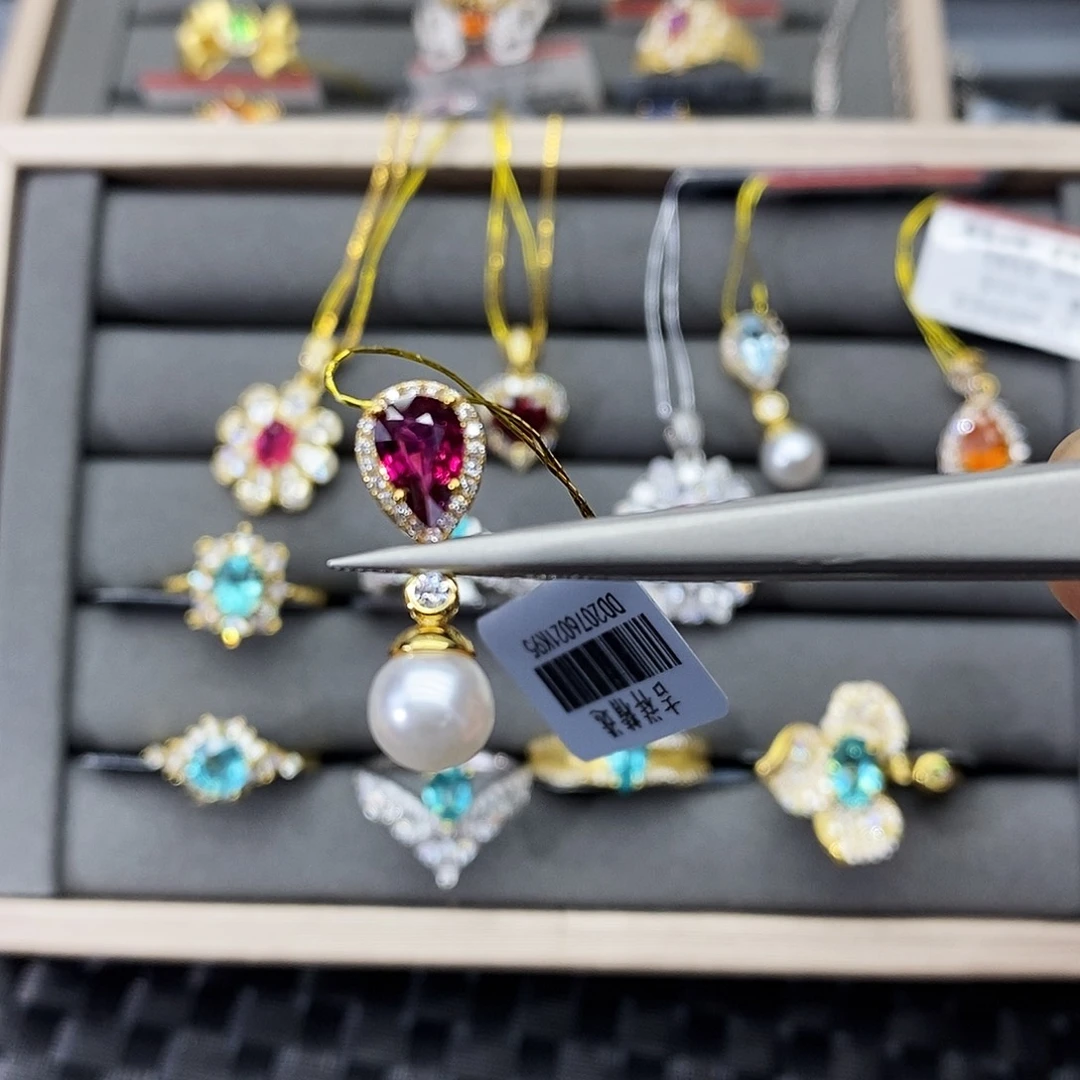 ****银银S925镶嵌吊坠(赠链)碧玺