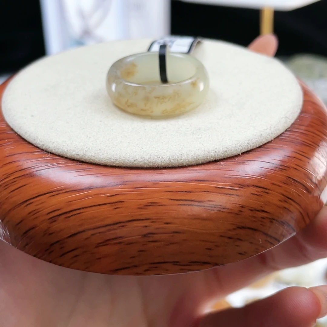 和田玉未镶嵌戒指P67桂花渐变细条18.3不退换