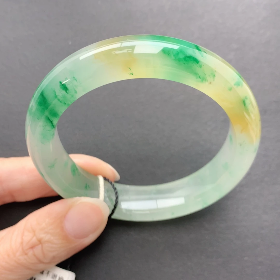 未镶嵌手镯石英质玉