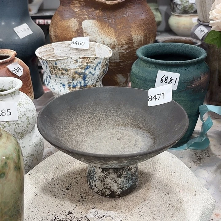 芒***忙摆件8471，景德镇瓷器