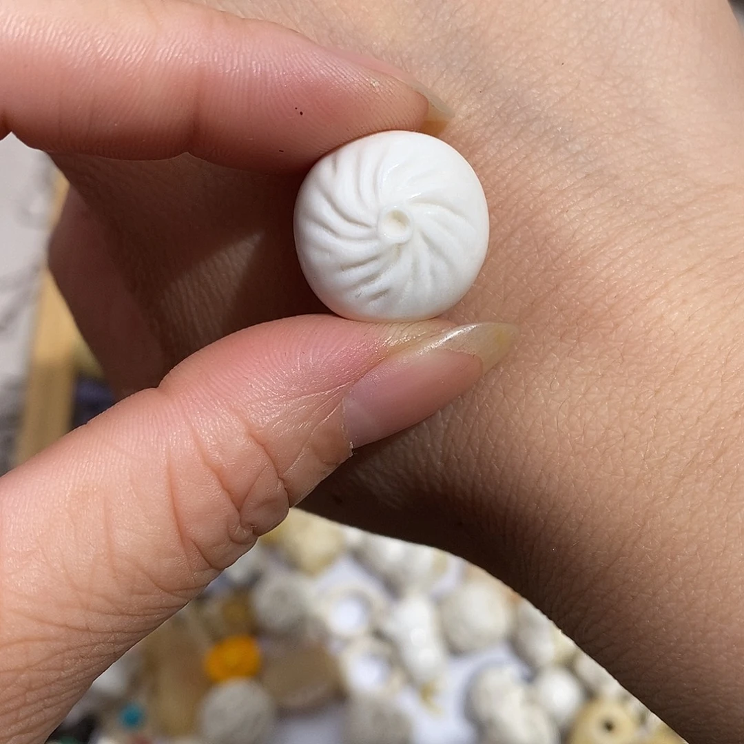 鹿骨把件阿*梨37包子鹿角