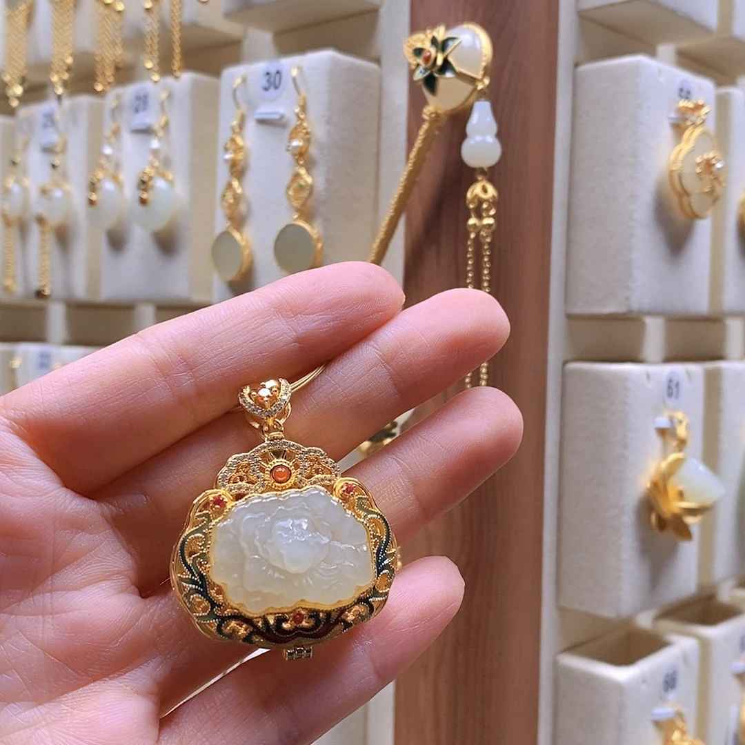 和田玉颈饰银S925镶嵌