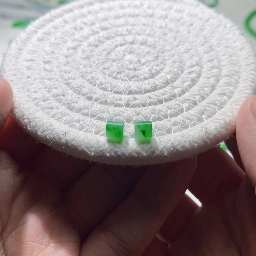 散珠翡翠多样性发一颗